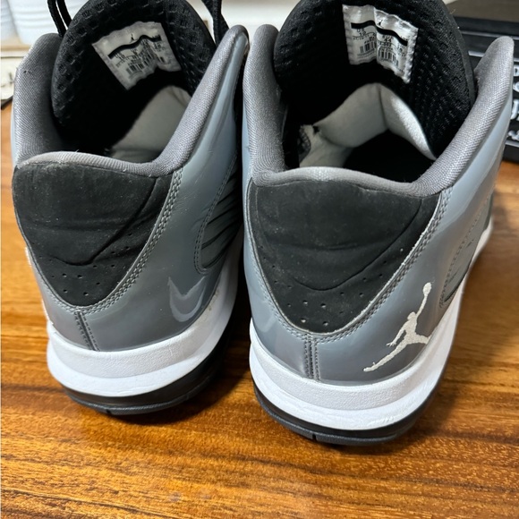 Jordan Big Ups size 10 - Picture 3 of 9